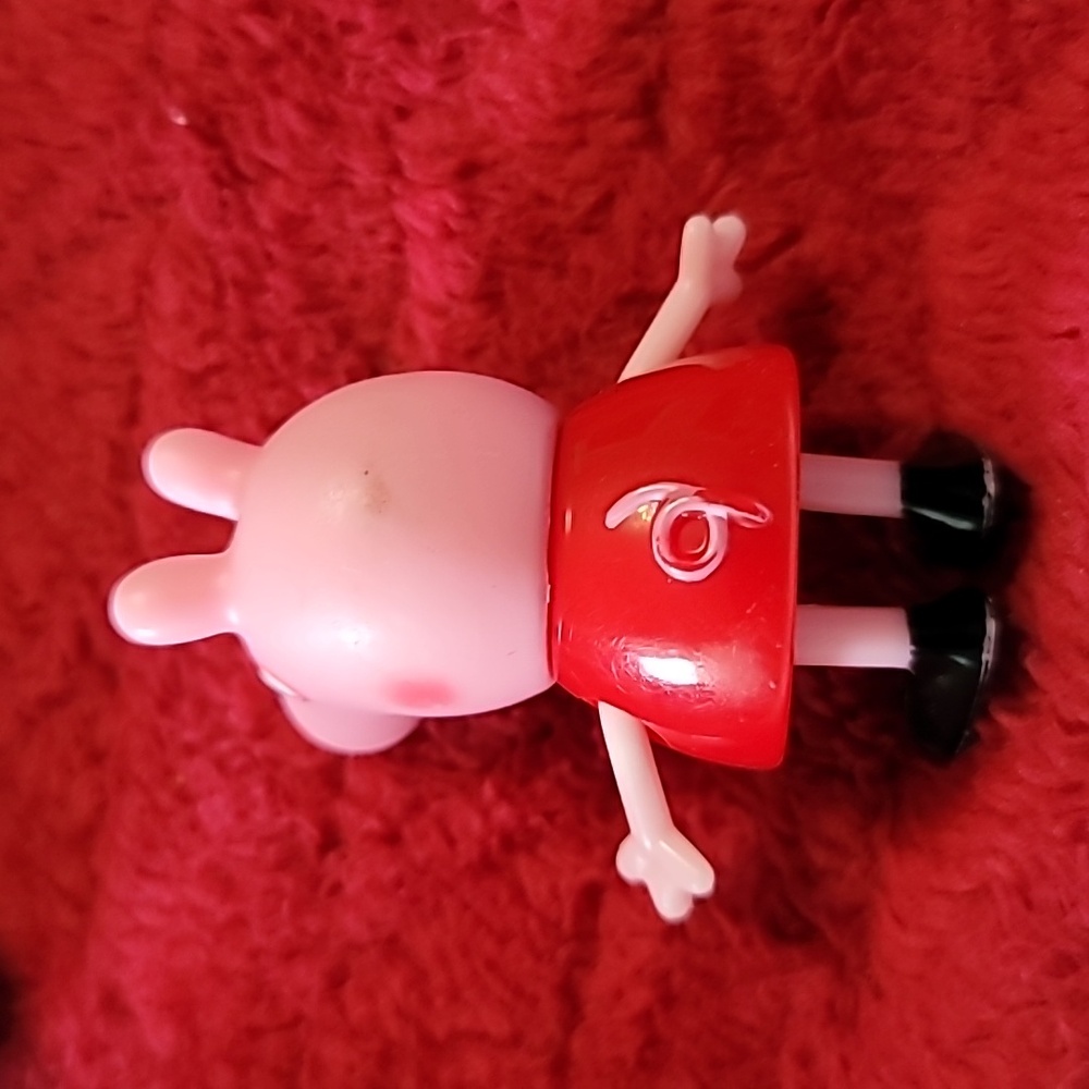 Single Peppa Pig Figure - Picture 2 of 2